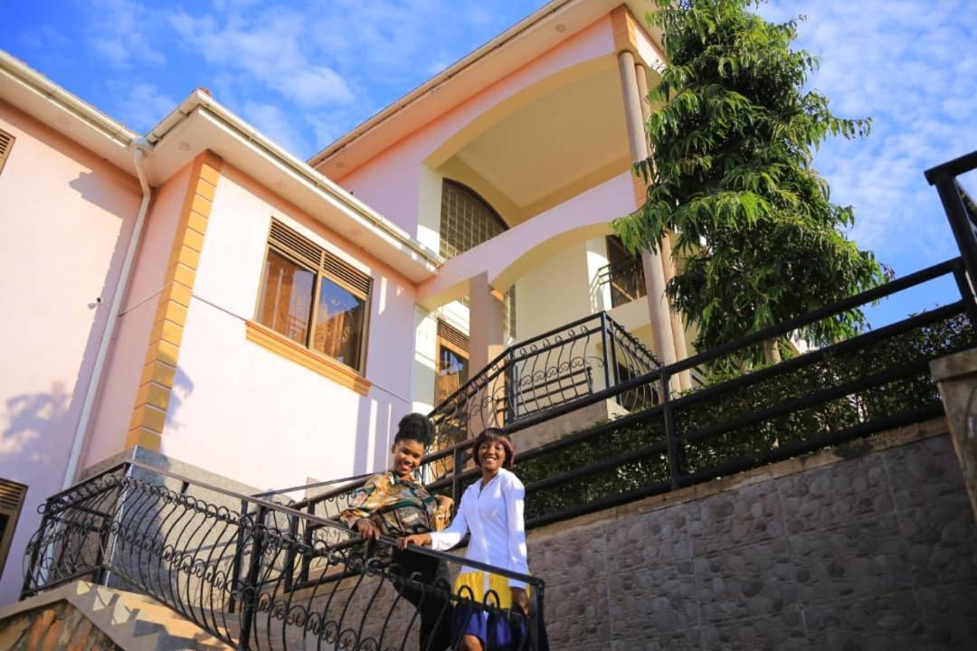 Precious Villas Lubowa Εξωτερικό φωτογραφία