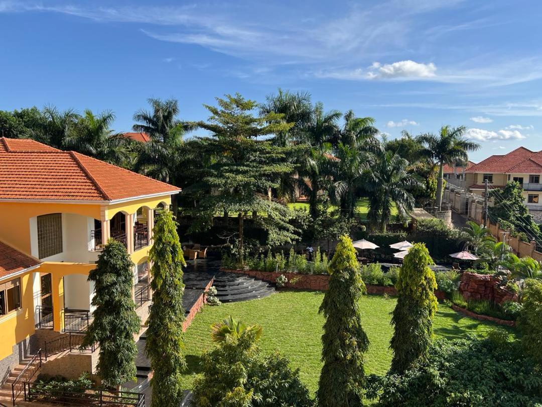 Precious Villas Lubowa Εξωτερικό φωτογραφία