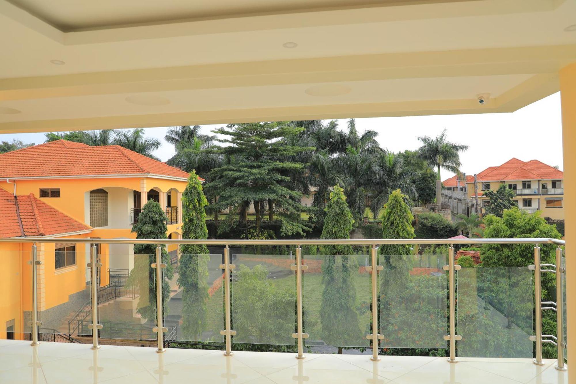 Precious Villas Lubowa Εξωτερικό φωτογραφία